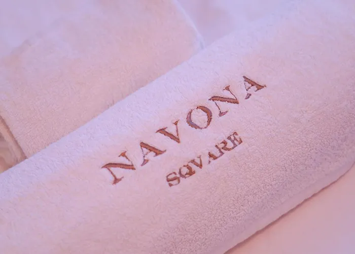 Navona Square Apartment *
